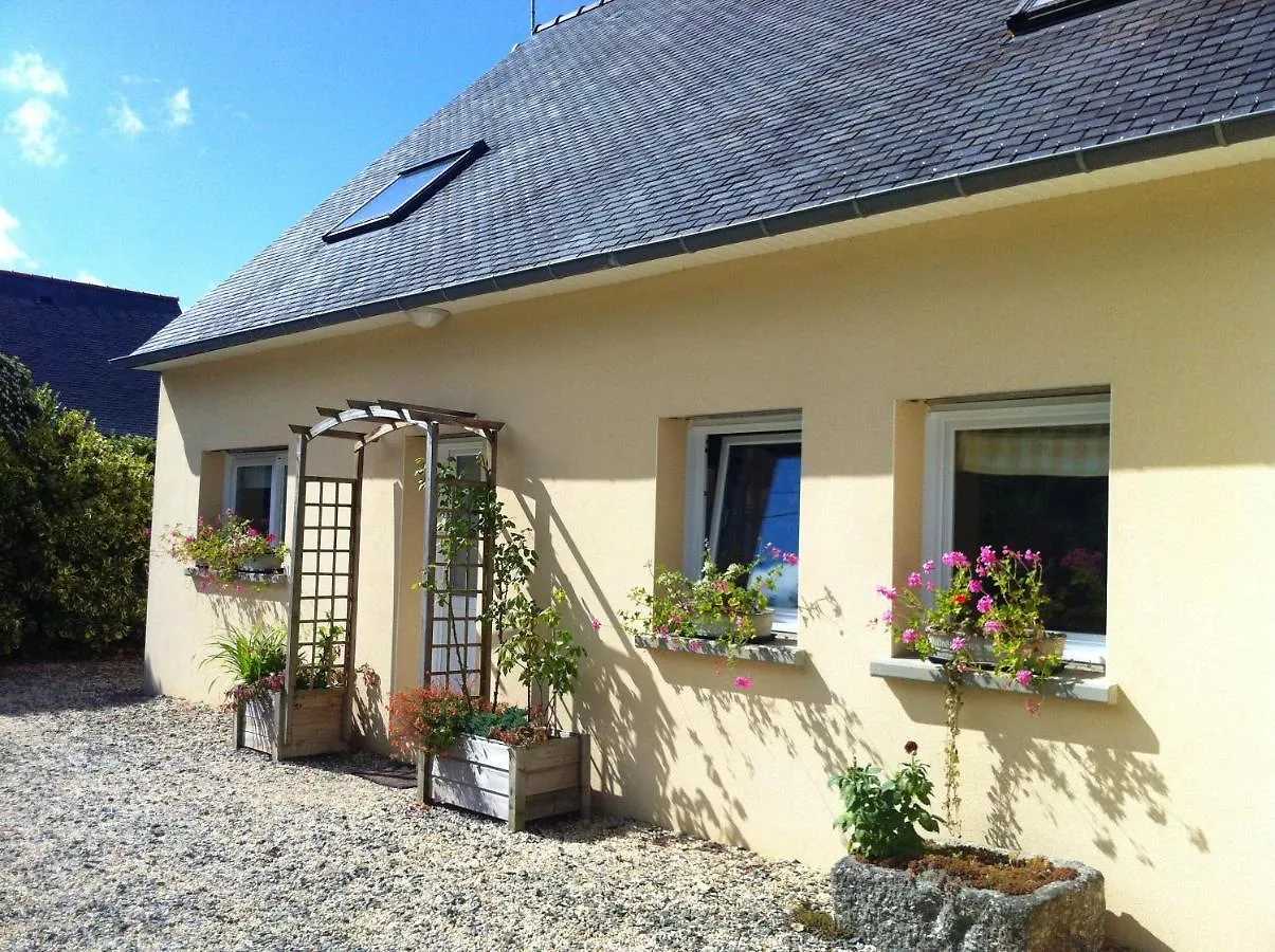 Holiday Home Rue De Roch Gwen - 2 Penvenan