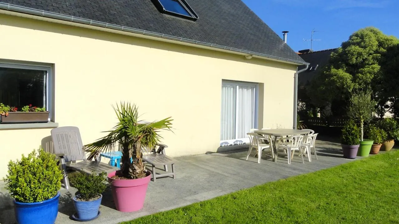 Holiday Home Rue De Roch Gwen - 2 Penvenan